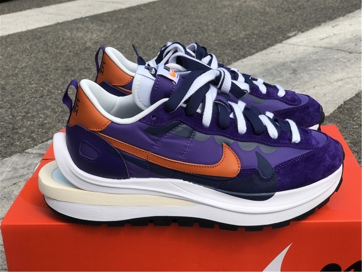 Sacai x Nike VaporWaffle DD1875-200