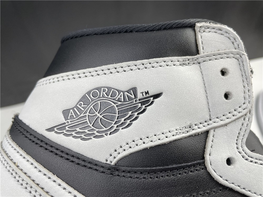 Air Jordan 1 High OG “Shadow 2.0” 555088-035 T