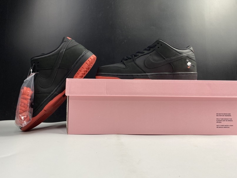 NIKE SB DUNK LOW TRD QS 883232-008