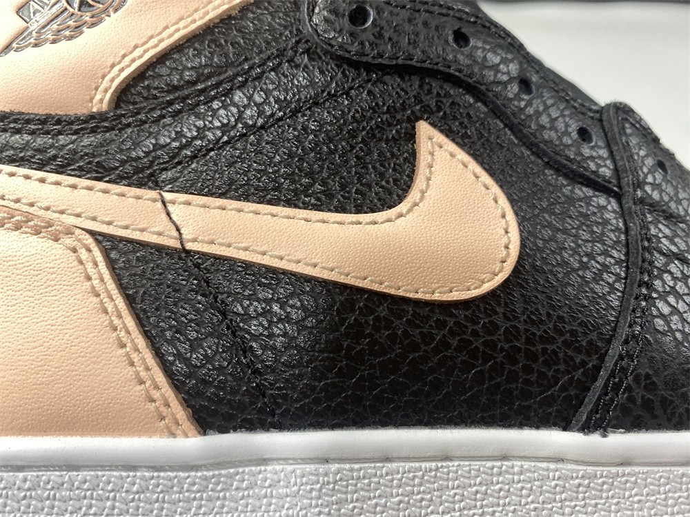 Air Jordan 1 Crimson Tint 555088-081