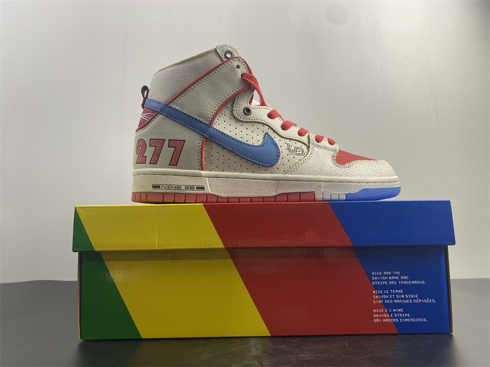 Ishod Wair x Magnus Walker x Nike SB Dunk High DH7683-100