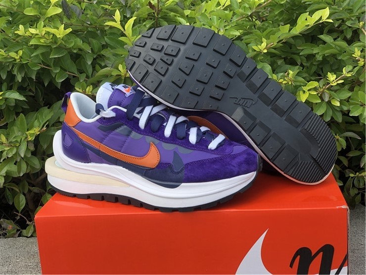 Sacai x Nike VaporWaffle DD1875-200