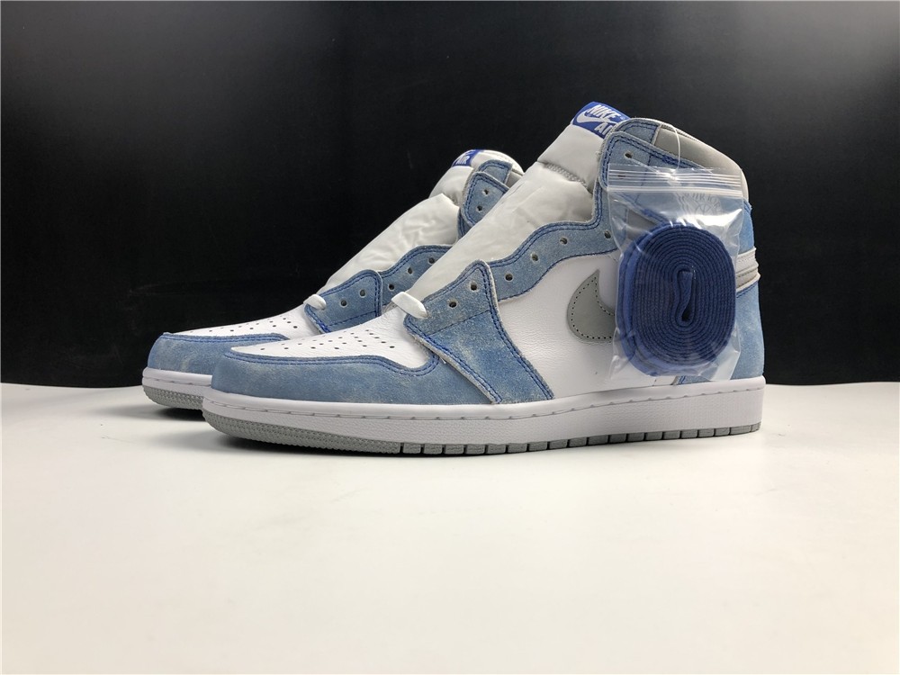 Air Jordan 1 ”Hype Royal“ 555088-402
