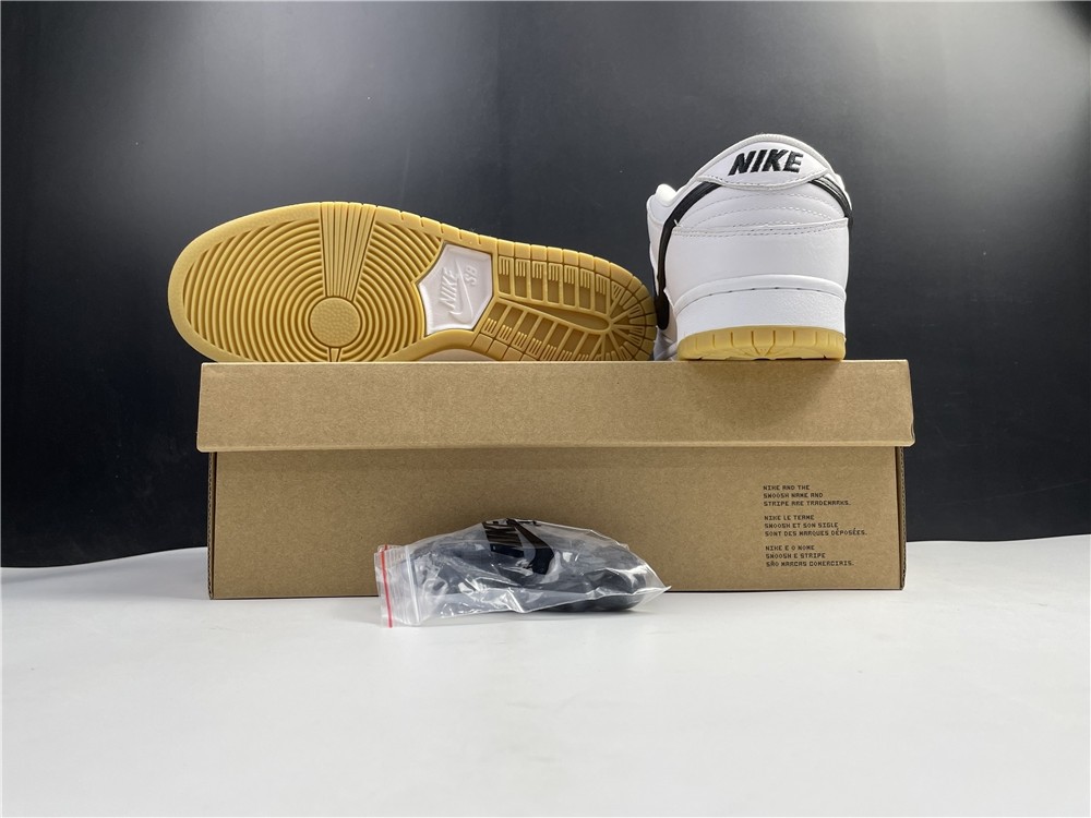Nike SB Dunk Low “Classic Green” CD2563-100