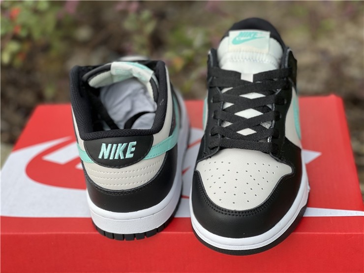 Nike Dunk Low Light Bone Tropical Twist - CW1590-003