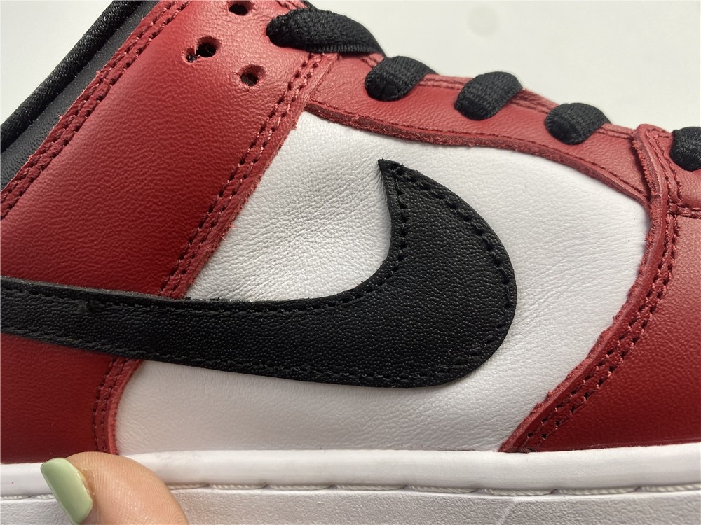 Nike SB Dunk Low Chicago BQ6817-600