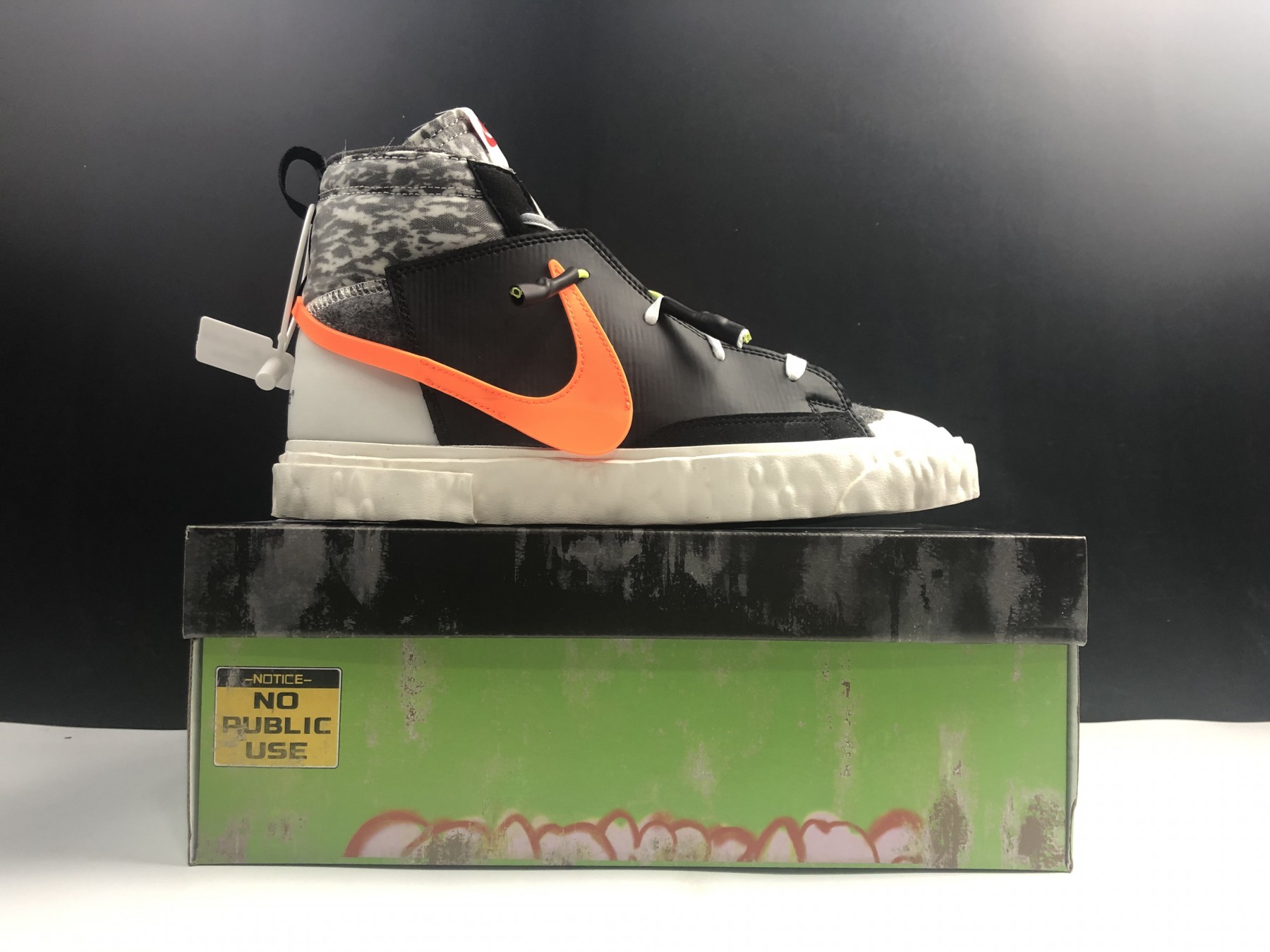READYMADE x Nike Blazer Mid CZ3589-001