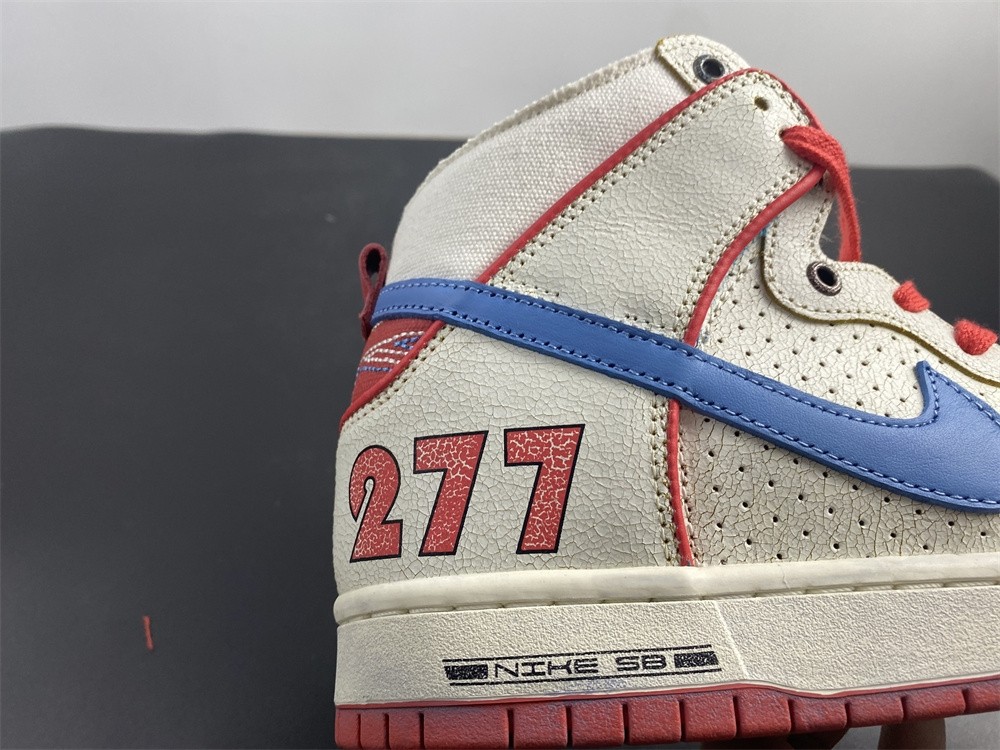 Ishod Wair x Magnus Walker x Nike SB Dunk High DH7683-100