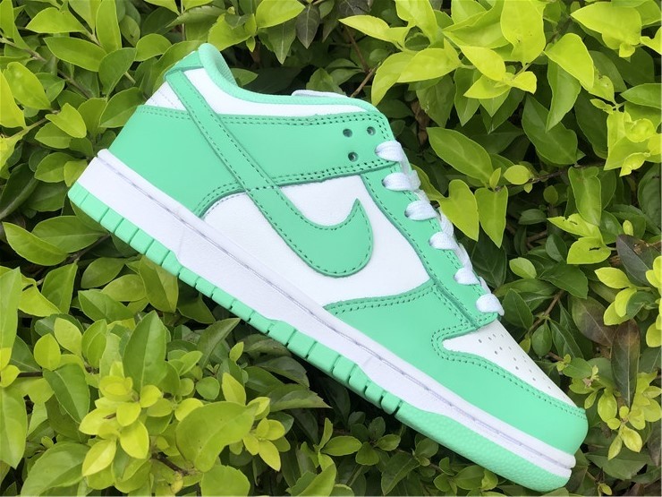 Nike Dunk Low “Green Glow” DD1503-105
