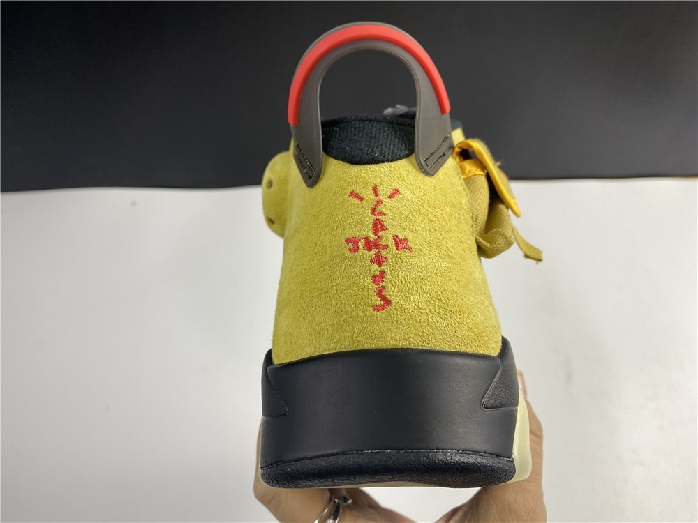 Travis Scott x Air Jordan 6 CN1084-300