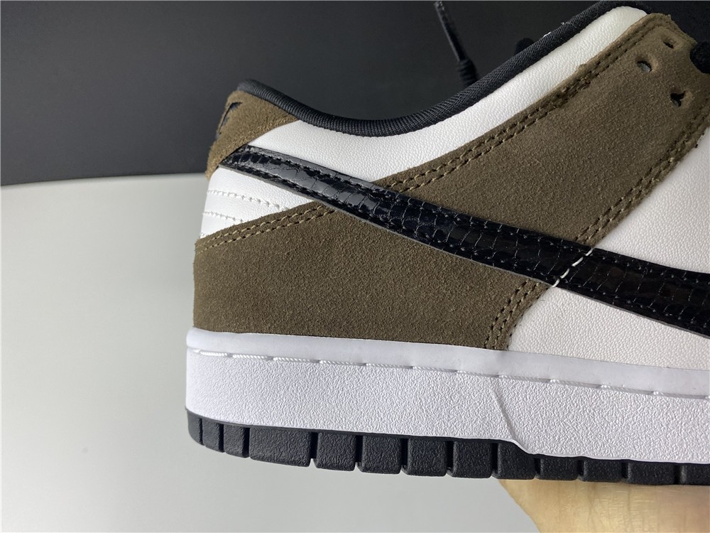 NIKE DUNK LOW PRO SB 304292-102
