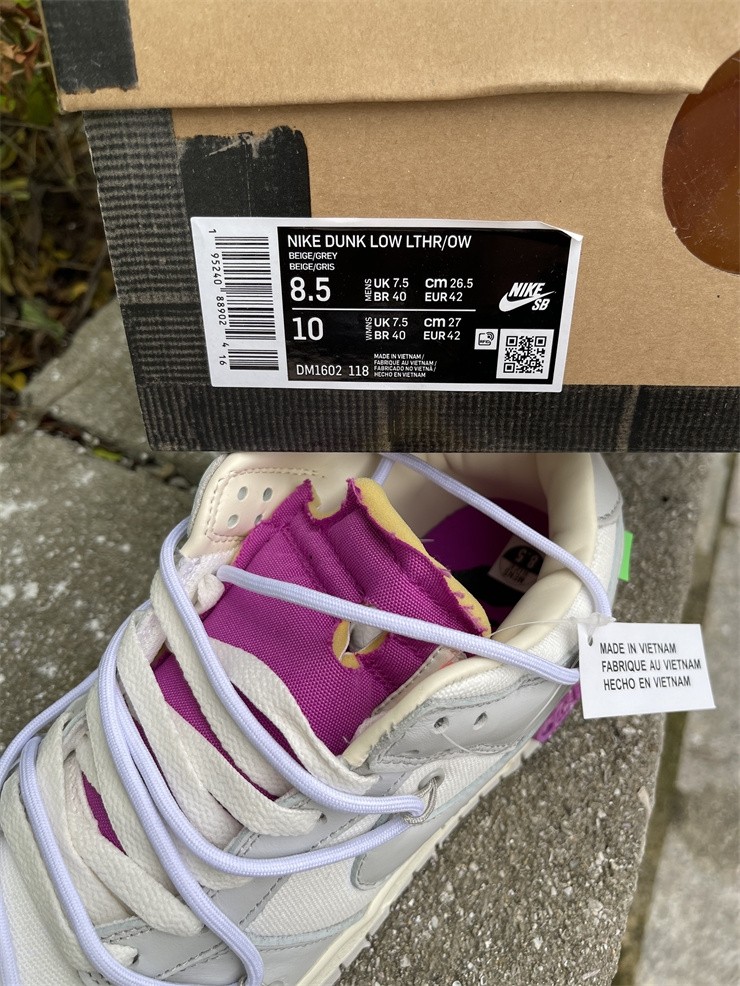 OFF-WHITE x Futura x Nike Dunk Low DM1602-118