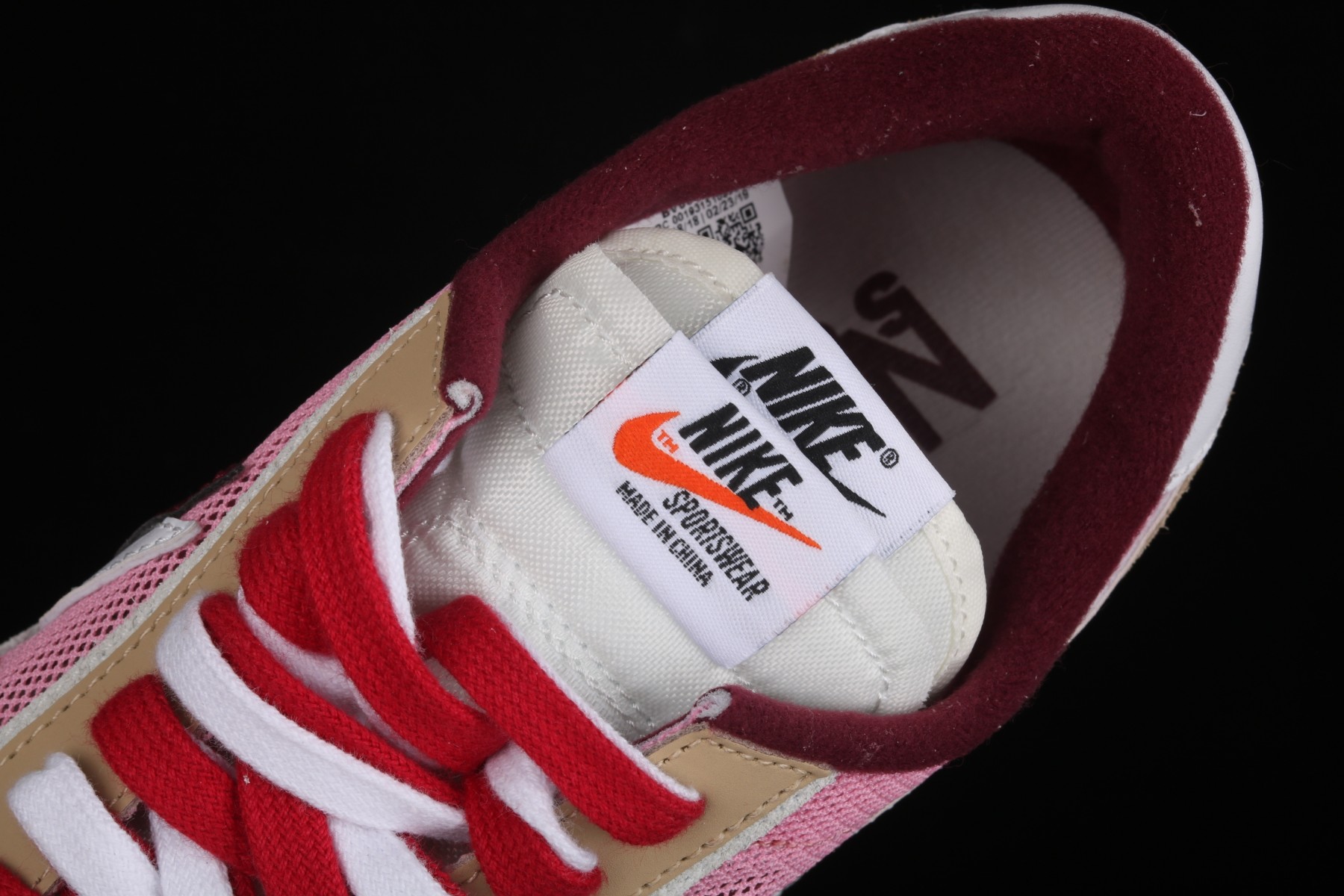 Sacai x Nike LDV Waffle pink BV0073-500