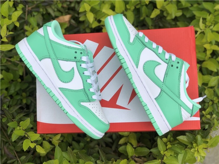 Nike Dunk Low “Green Glow” DD1503-105