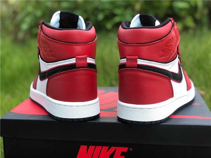 Air Jordan 1 Bloodline 2.0 555088-129