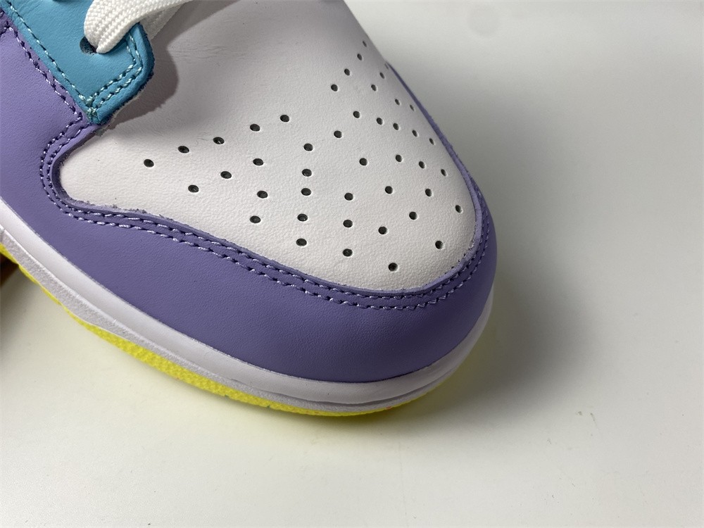 Nike Dunk Low SE Easter DD1872-100
