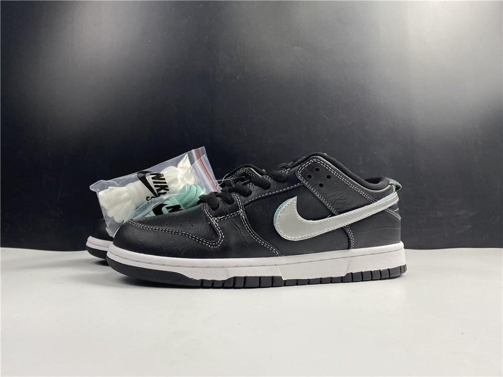 Nike SB Dunk Low BV1310-001