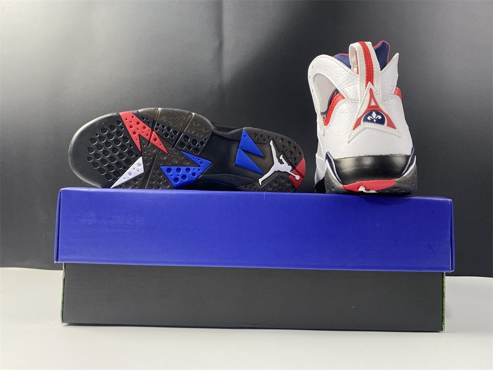 Air Jordan 7