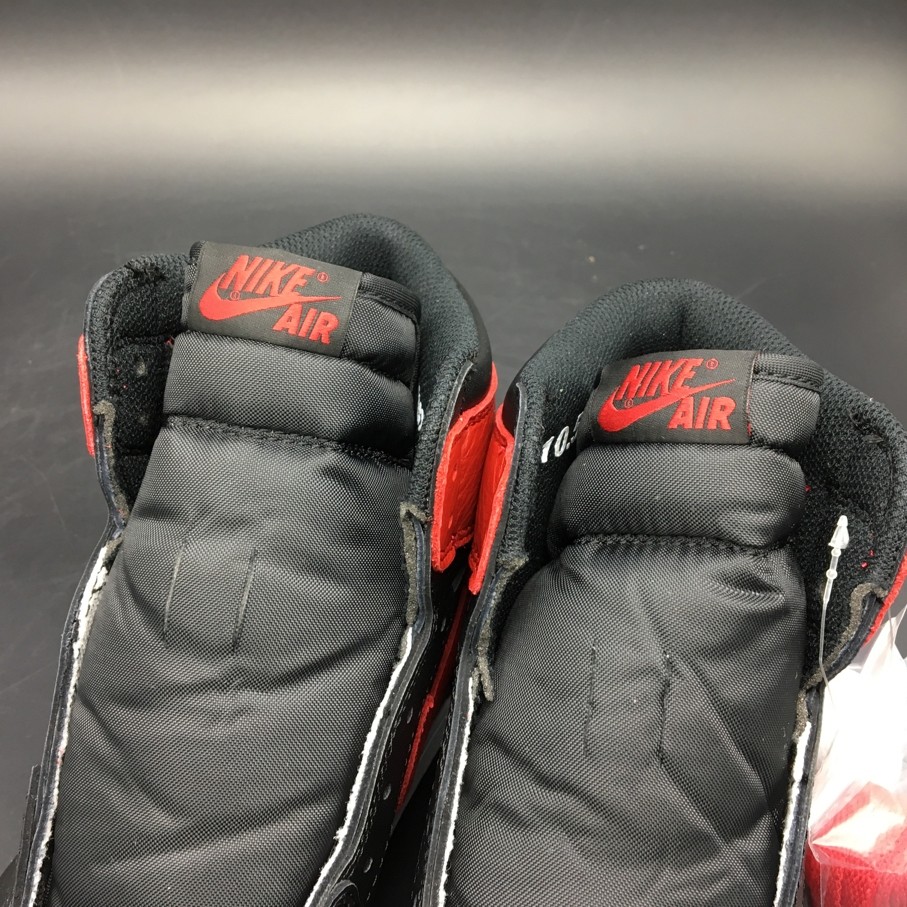 AJ1 Air Jordan 1 Retro High OG Banned 555088-001