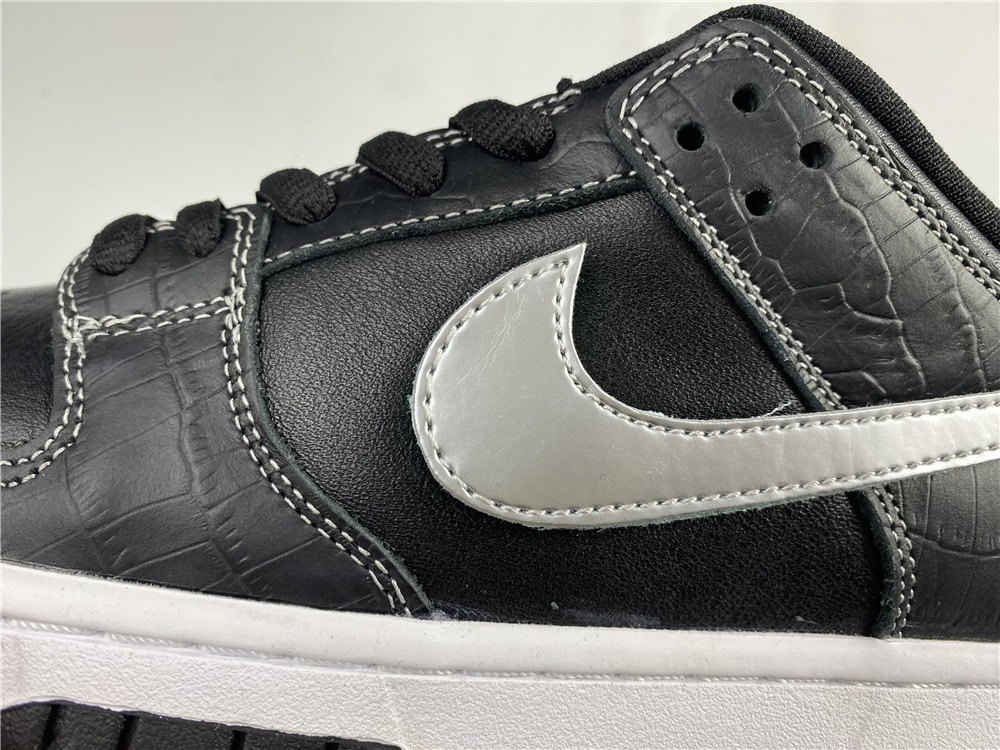 Nike SB Dunk Low BV1310-001