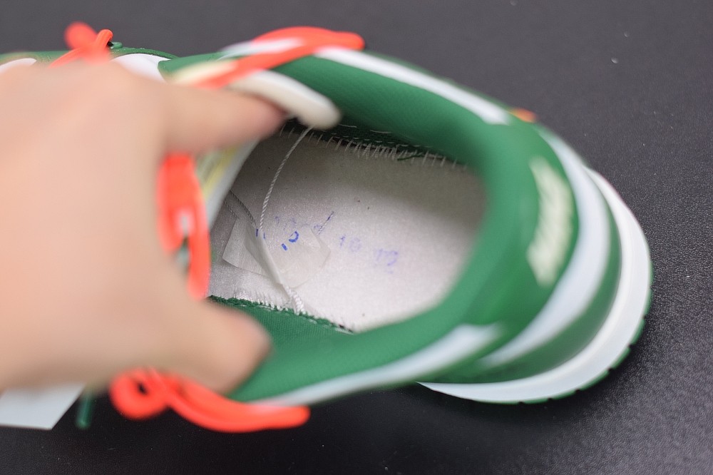 OFF-WHITE x Nike Dunk Low  green white CT0856-100