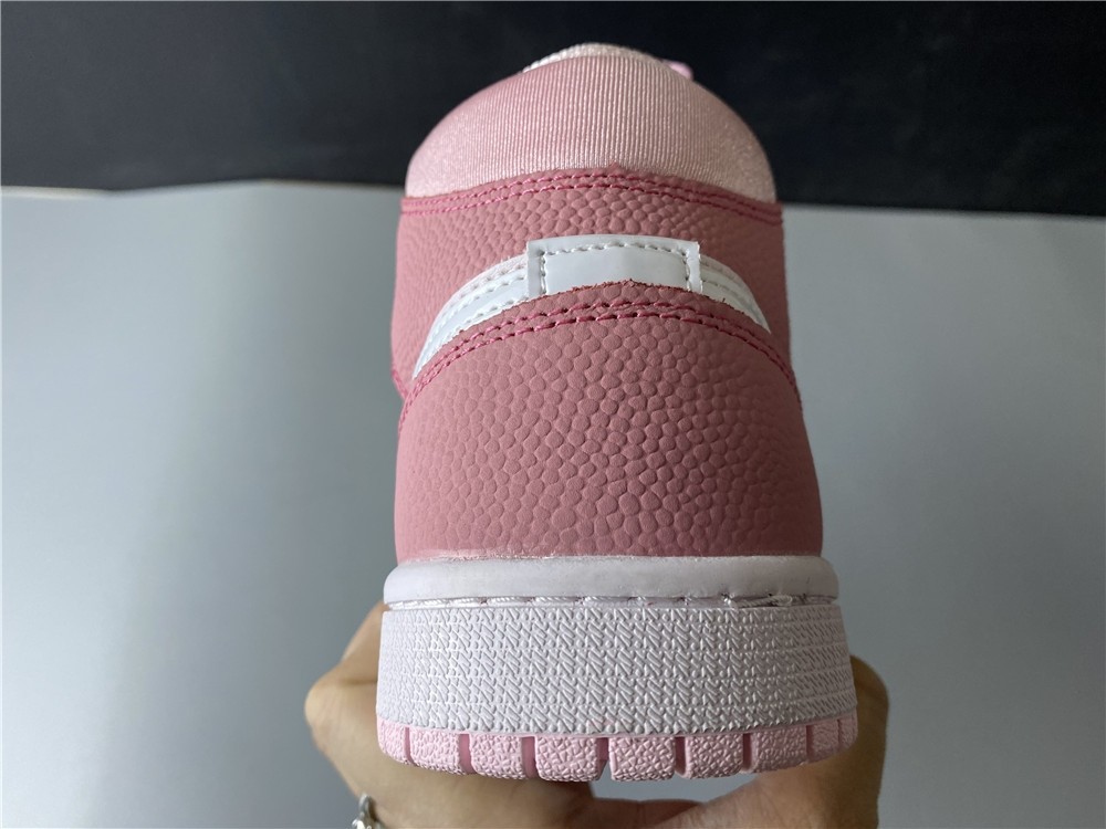 Air Jordan 1 Mid WMNS “Digital Pink” CW5379-600