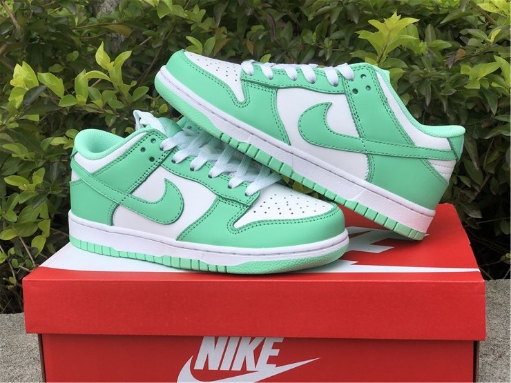Nike Dunk Low “Green Glow” DD1503-105
