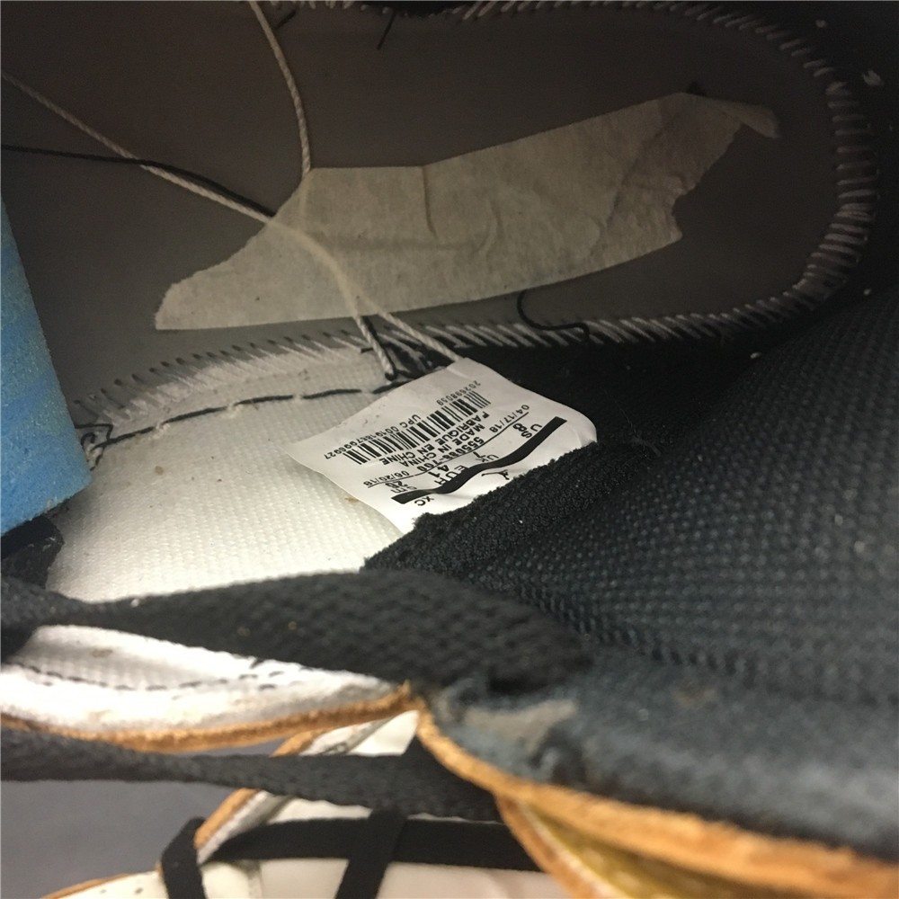 Air Jordan 1 Rookie of the Year 555088-700