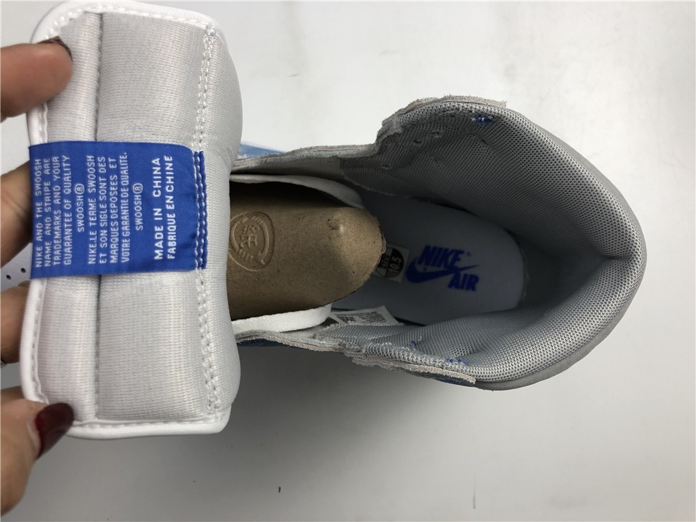 Air Jordan 1 ”Hype Royal“ 555088-402