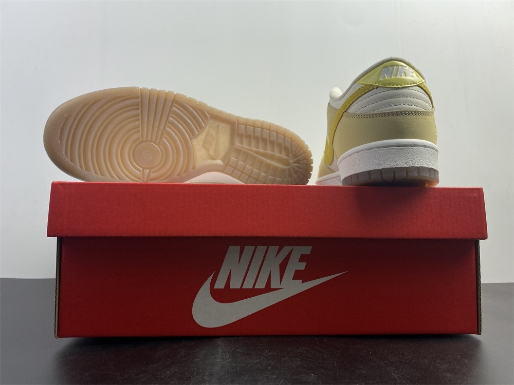 Nike Dunk Low Lemon Drop DJ6902-700