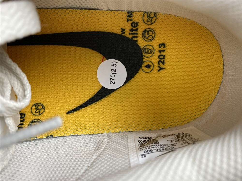 Off-White x Nike Dunk Low CT0856-900