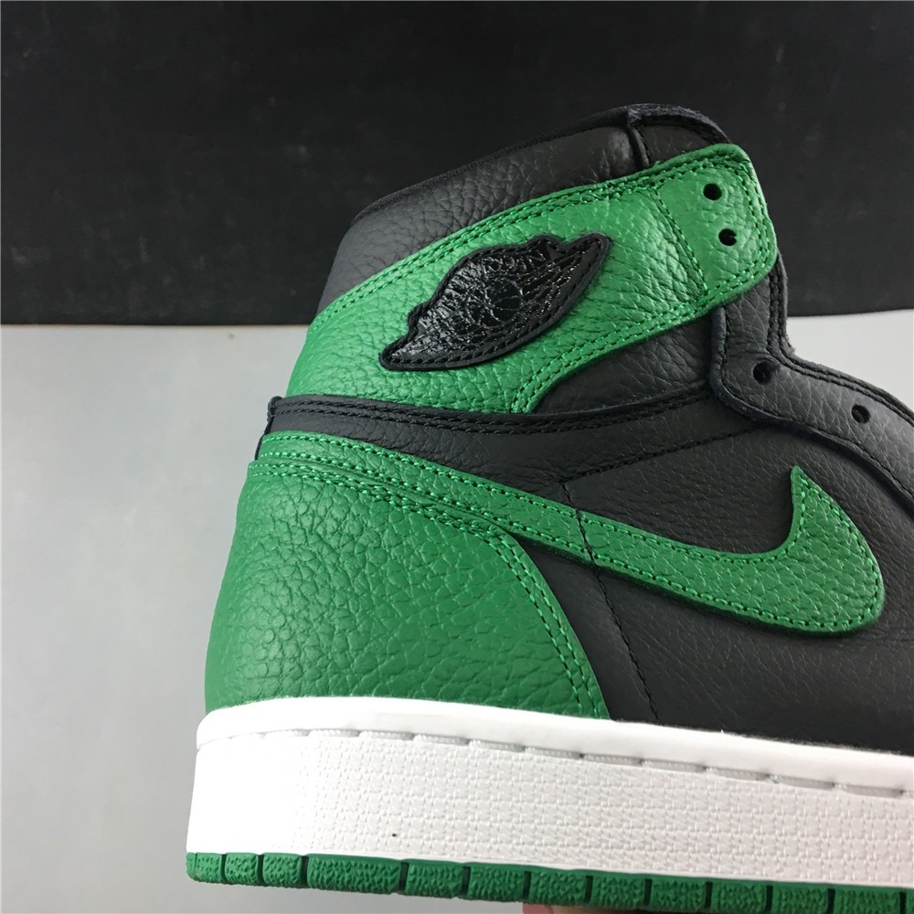 Air Jordan 1 Retro High OG “Pine Green” 555088-030