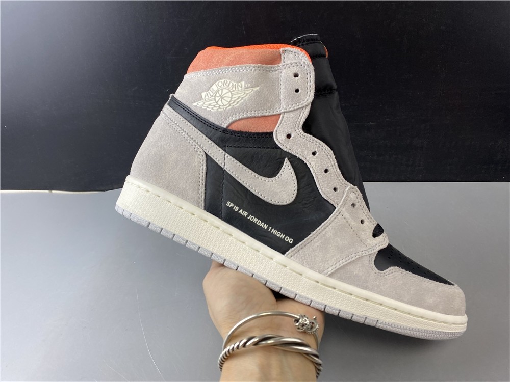 Air Jordan 1 Neutral Grey Hyper Crimson 555088-018