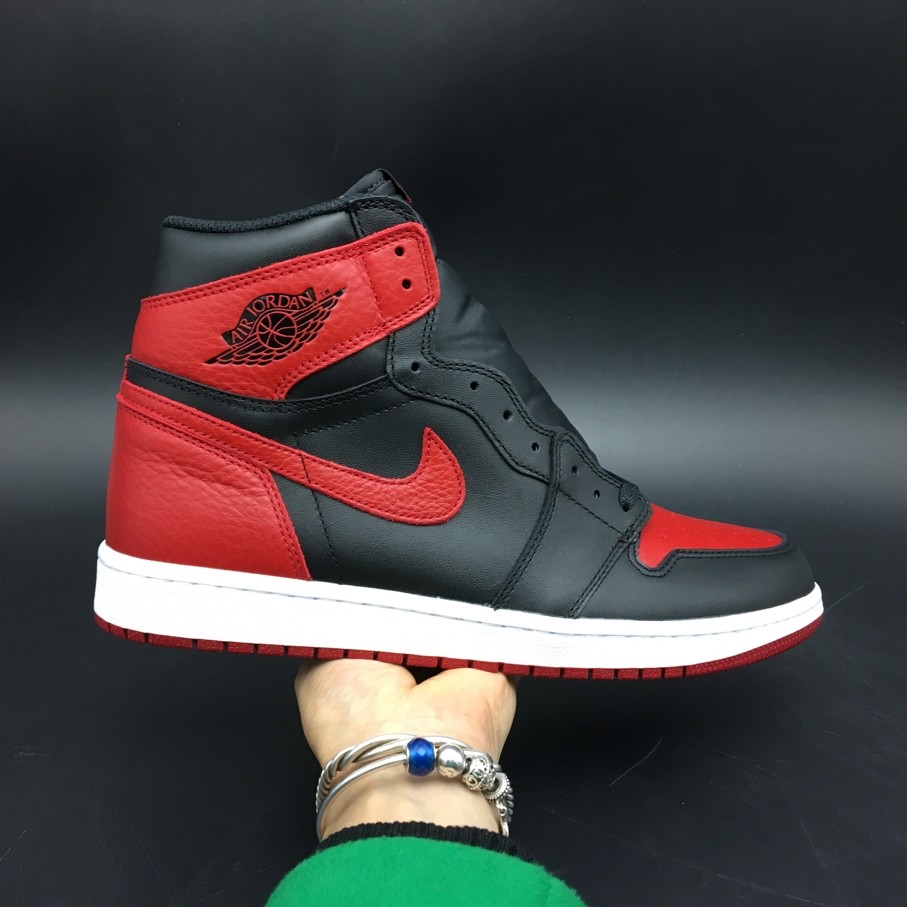 AJ1 Air Jordan 1 Retro High OG Banned 555088-001