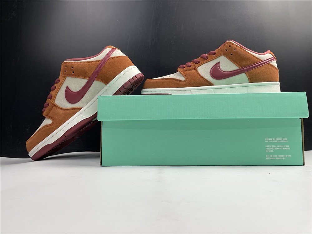 Nike SB Dunk Low Pro BQ6817-202
