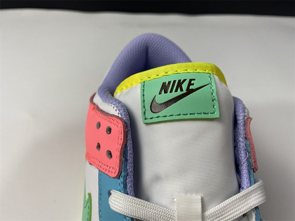 Nike Dunk Low SE Easter DD1872-100