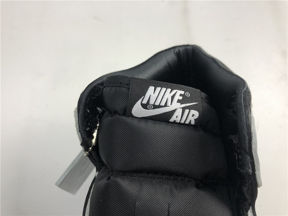 Air Jordan 1 High OG WMNS “Silver Toe” CD0461-001
