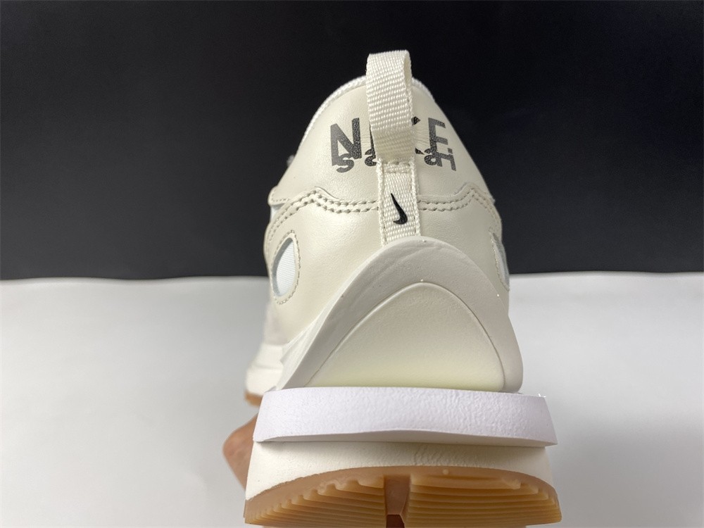 Nike regasus vaporrly SP x Sacai DD1875-100