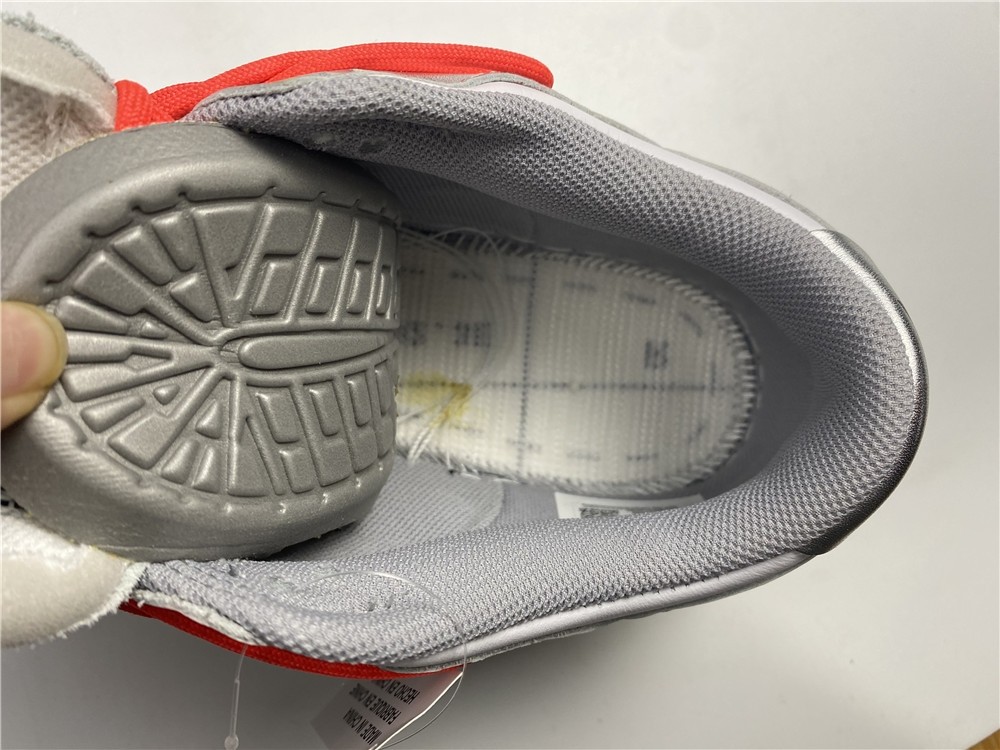 Off-White x Nike Dunk Low CT0856-800