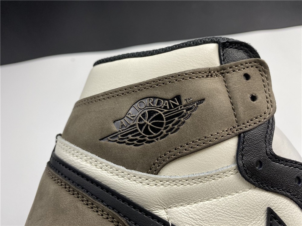 Air Jordan 1 High OG “Dark Mocha" 555088-105