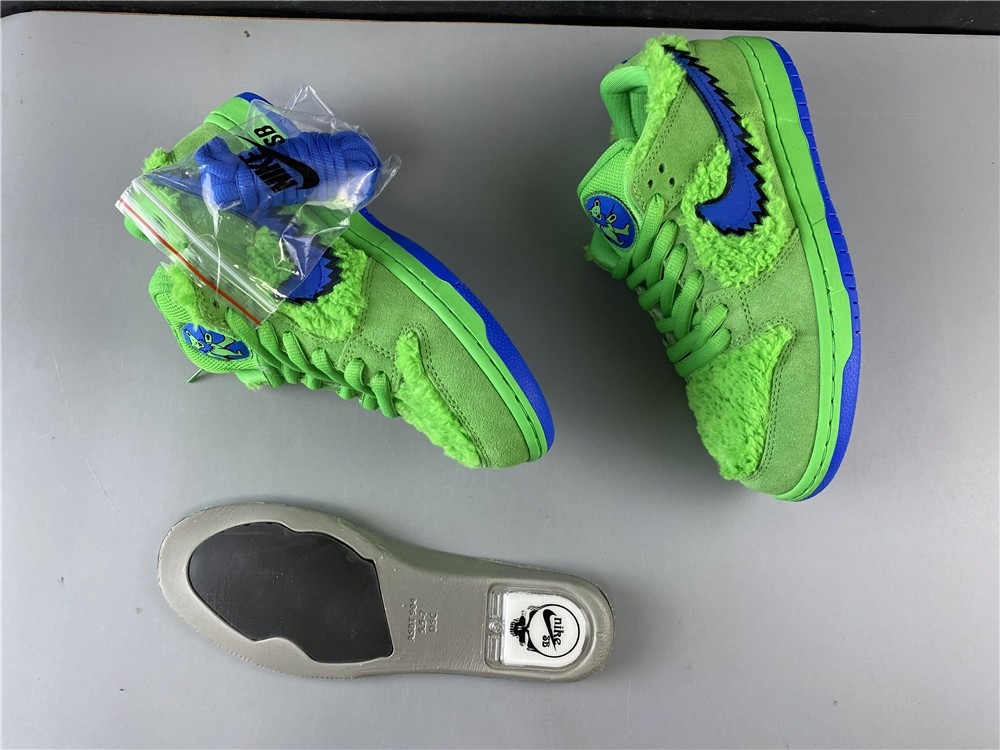 Dead x Nike SB Dunk Low“ Yellow Bear” CJ5378-300