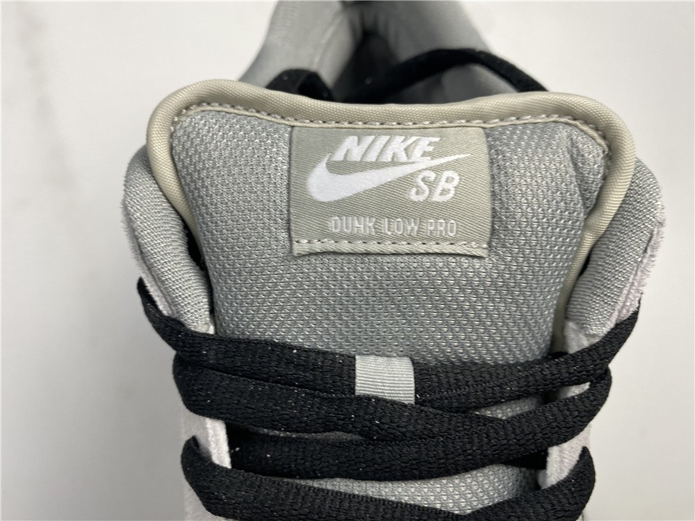 Travis Scott x PlayStation x NK SB Dunk Low BQ6817-101