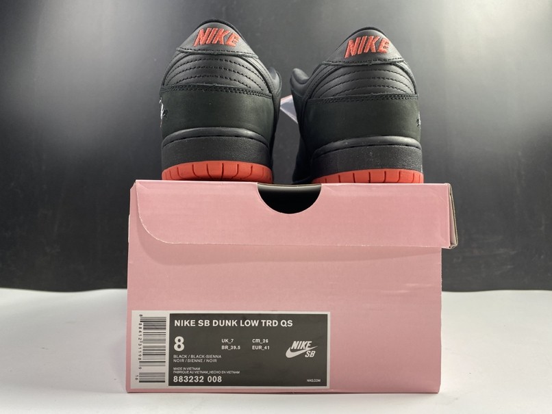 NIKE SB DUNK LOW TRD QS 883232-008