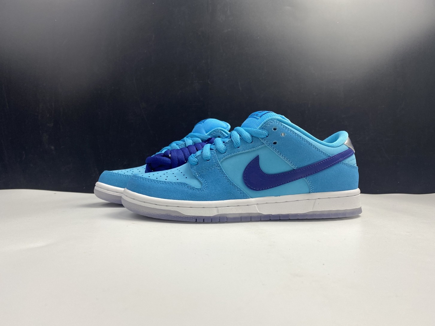 Nike Dunk SB Low “Blue Fury” BQ6817-400