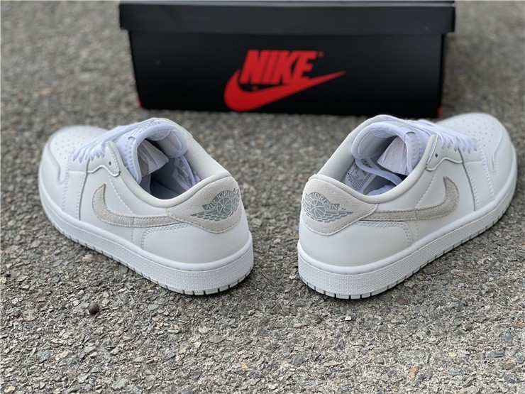 Air Jordan 1 Low OG Neutral Grey CZ0790-100
