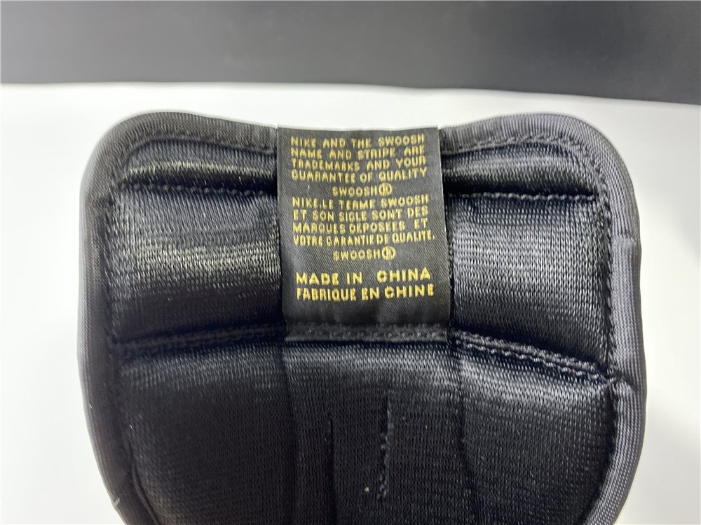 AIR JORDAN 1 RETRO HIGH BLACK METALLIC GOLD (2020) 555088-032