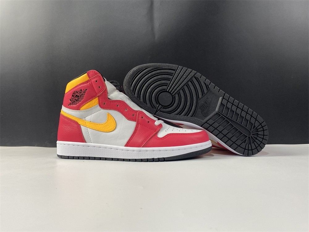 Air Jordan 1 High OG“Light Fusion Red” 555088-603