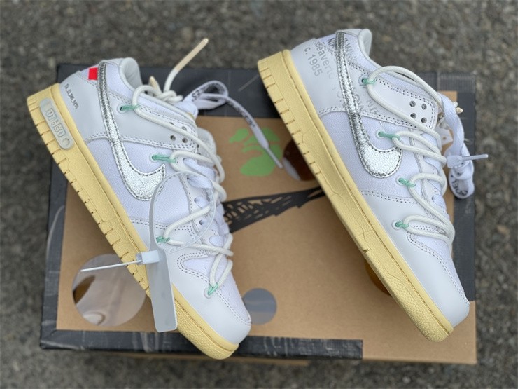OFF-WHITE x Futura x Nike Dunk Low DM1602-127