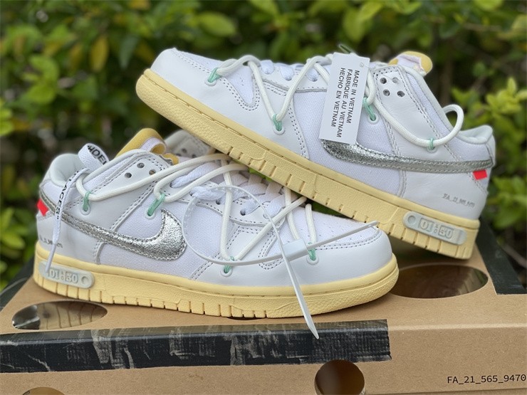 OFF-WHITE x Futura x Nike Dunk Low DM1602-127
