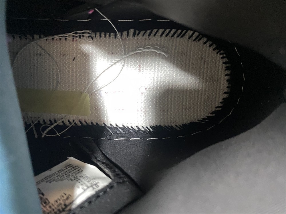 Air Jordan 1 Crimson Tint 555088-081